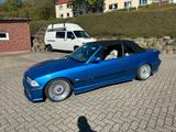 BMW E36 320i Cabriolet - BMW 320 aus 1994: 320i