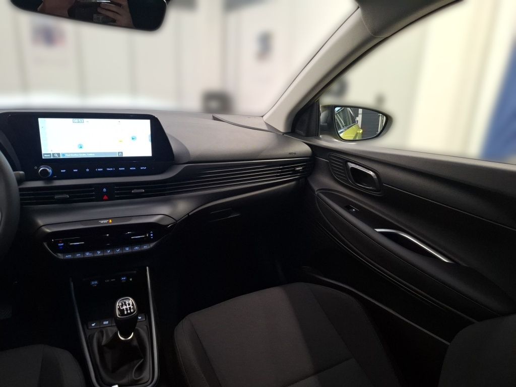 Fahrzeugabbildung Hyundai i20 FL (MY25) 1.0 T-GDI (100 PS) 6-MT 2WD Prime