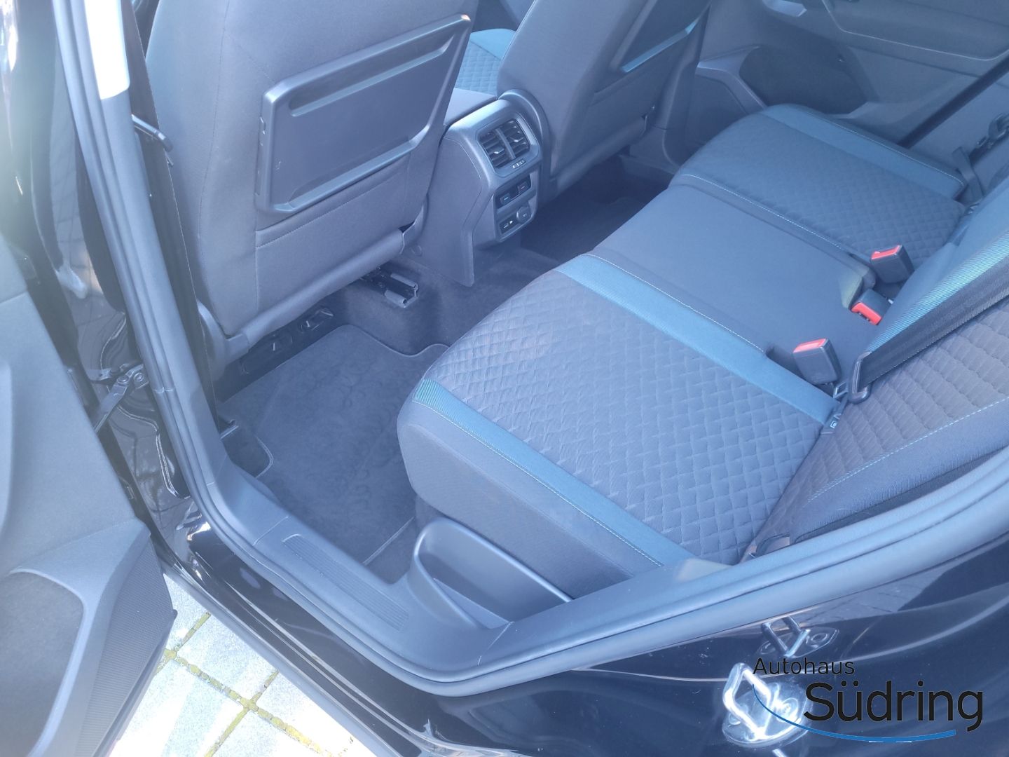 Tiguan 1.5TSI IQ.DRIVE HUD AHK LED ACC AppConnec