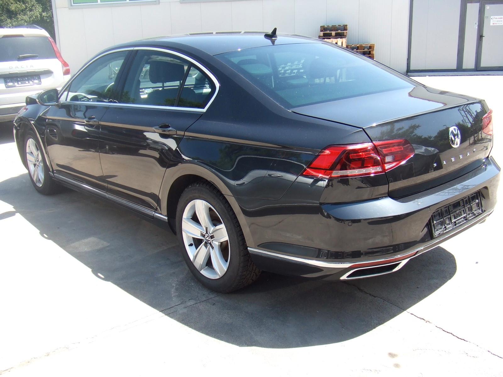 Volkswagen Passat 1.5 TSI/DSG/Elegance/Netto: 7.000