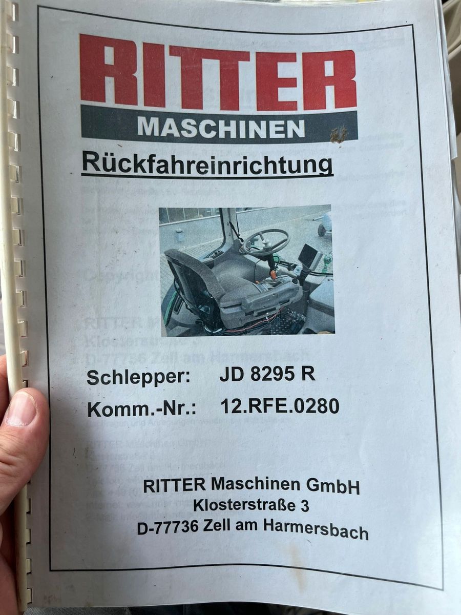 Fahrzeugabbildung John Deere 8295 R / kein AdBlue / Rückfahreinrichtung