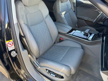 Audi A8 60 TFSI e quattro+AWS+4xe.Sitze+SCA+SBL+HUD++