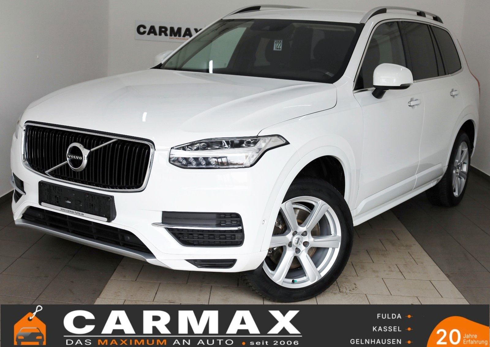 Fahrzeugabbildung Volvo XC90 Momentum AWD, Kamera, Navi, LED