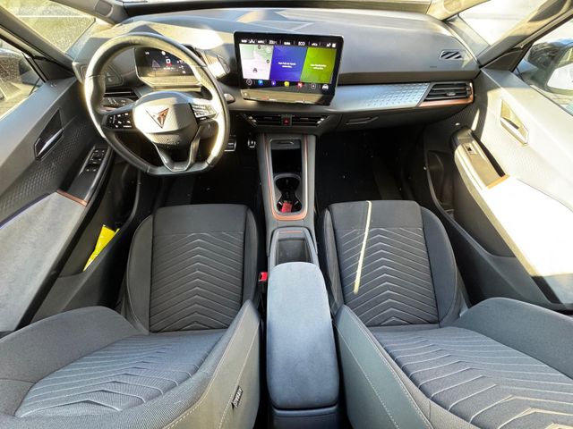 Born 58 kWh 150 kW Wärmepumpe+ACC+NAV+LED+CCS