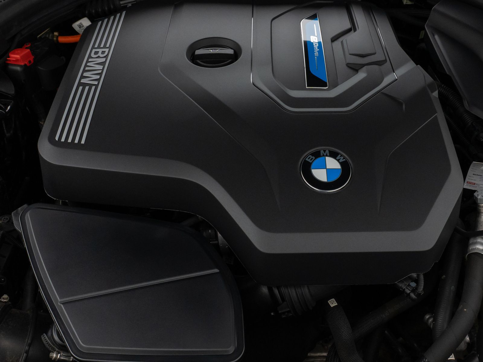 Fahrzeugabbildung BMW 530e Kamera DAB HiFi Leder 4xKlima Alarm 18Zoll