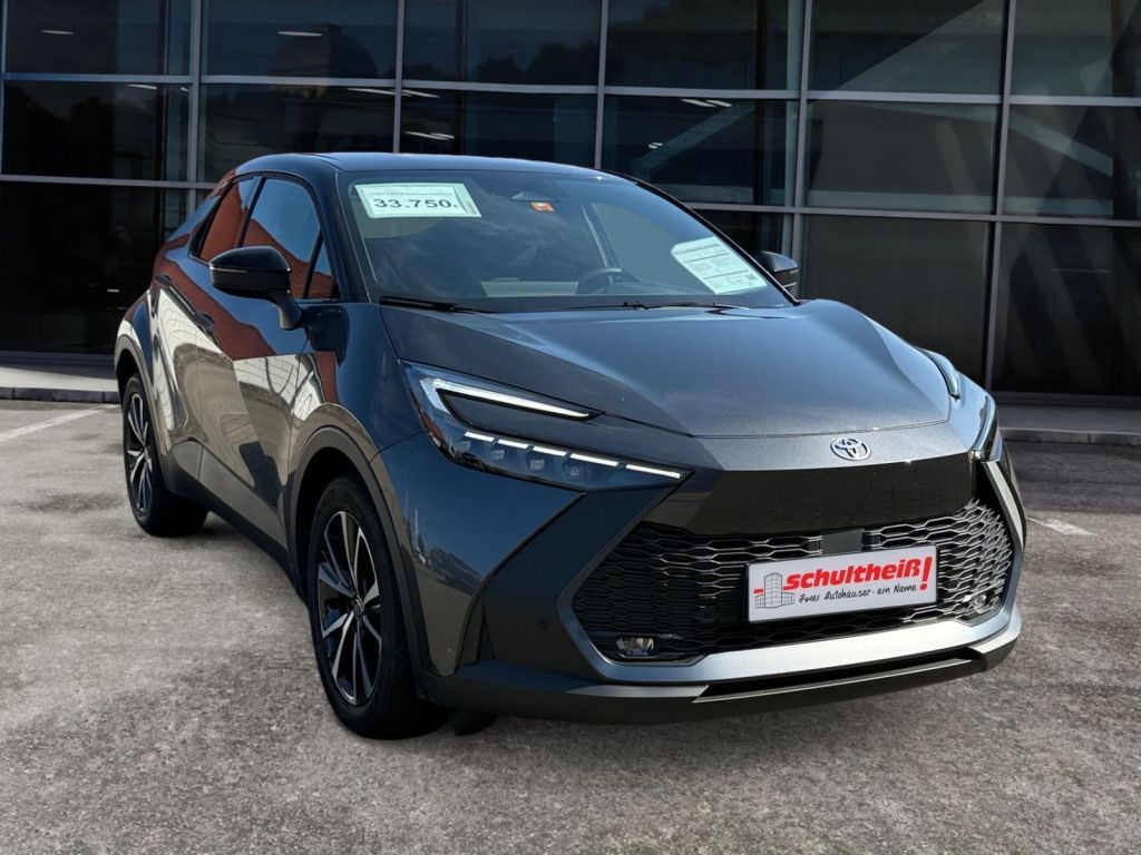 Fahrzeugabbildung Toyota C-HR 2.0 Hybrid Team Deutschland