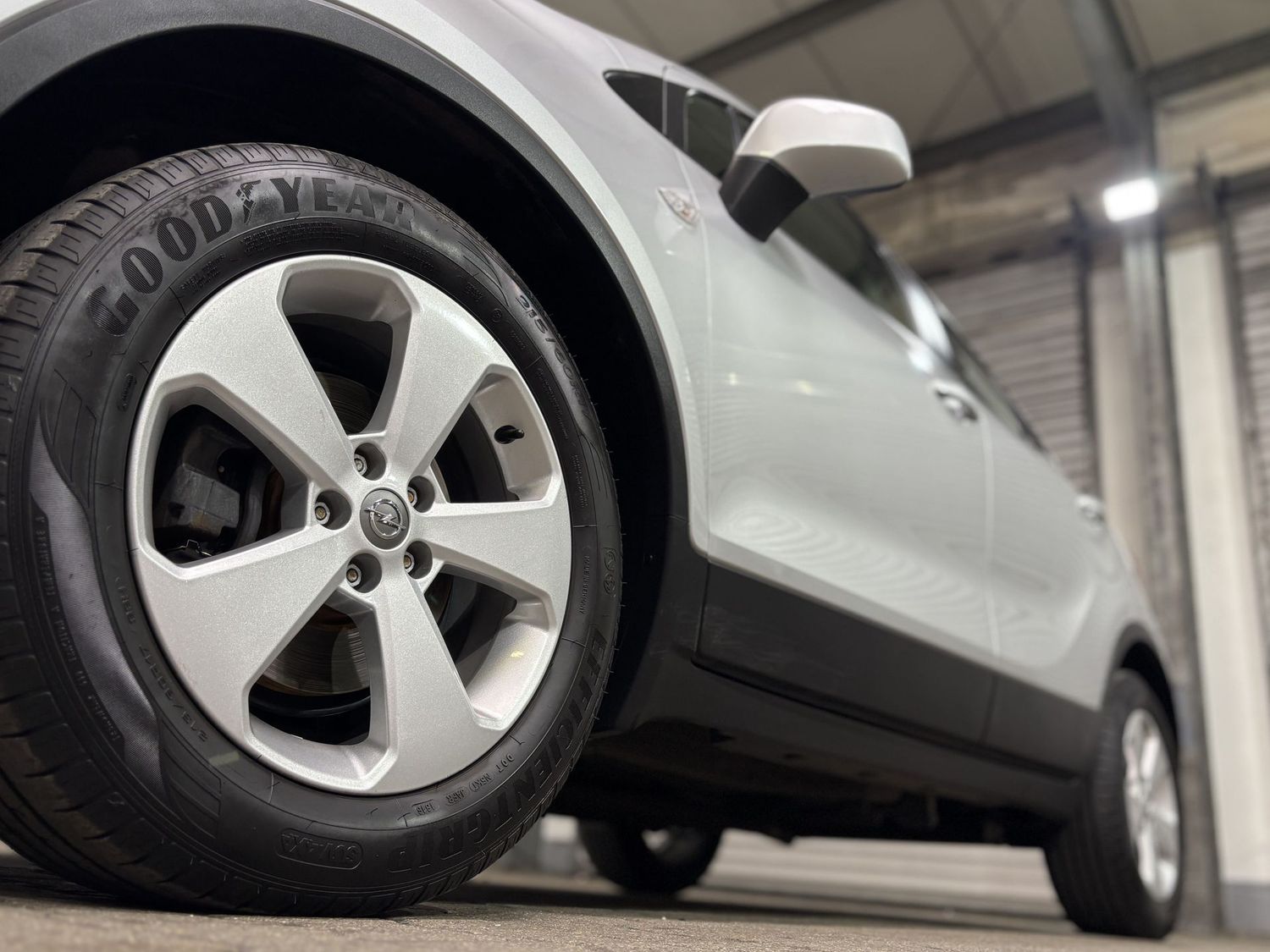 Fahrzeugabbildung Opel Mokka 1.6 CDTI Edition Kamera#Navi#Tempomat