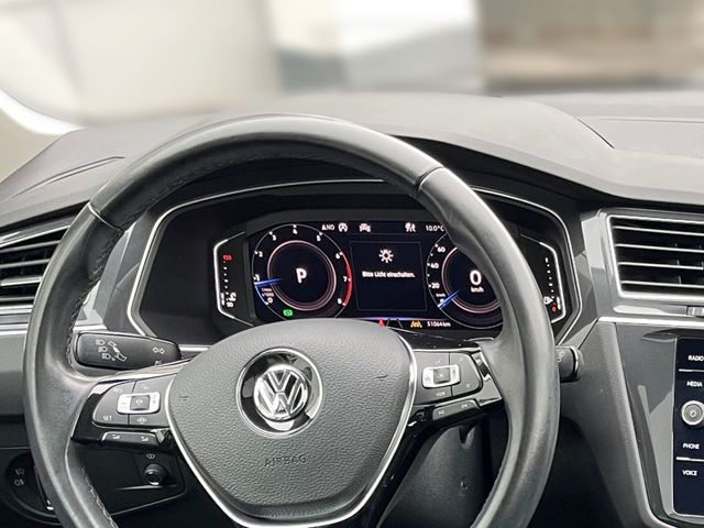 Tiguan 2.0 TSI HIGHLINE HUD+PANO+KAM+STHZ+AHK+DC