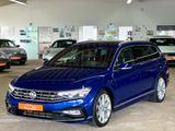 Volkswagen Passat 2.0 TDI R-Line 4M *STHZ*AHK*SHZ*PAN*LED* - Volkswagen Passat Variant in Leipzig