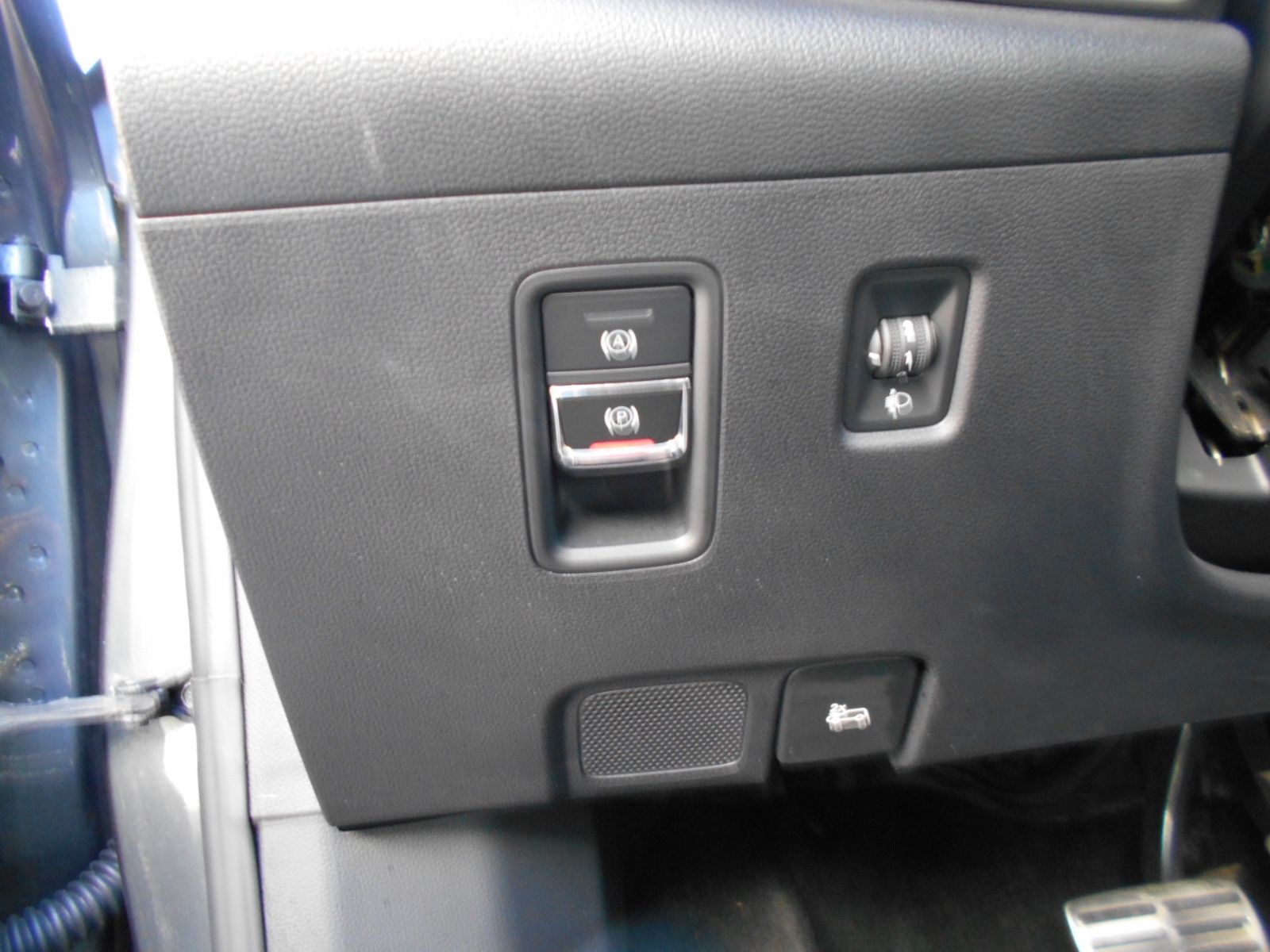 Fahrzeugabbildung MG Marvel R Luxury