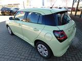Suzuki Swift 1.2 Dualjet 5D 5M/T 4x2 Club Hybrid Klima - Suzuki Swift Club mit Benzin-Antrieb