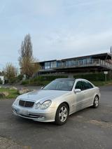 Mercedes-Benz Mercedes Benz E270 CDI AVANTGARDE - Mercedes-Benz E 270: Cdi Avantgarde