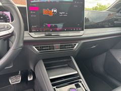 VW Tiguan 2.0 TDI R-Line 4M Matrix Black Ahk Nav 20 VW Tiguan 2.0 TDI R-Line 4M Matrix Black Ahk Nav 20