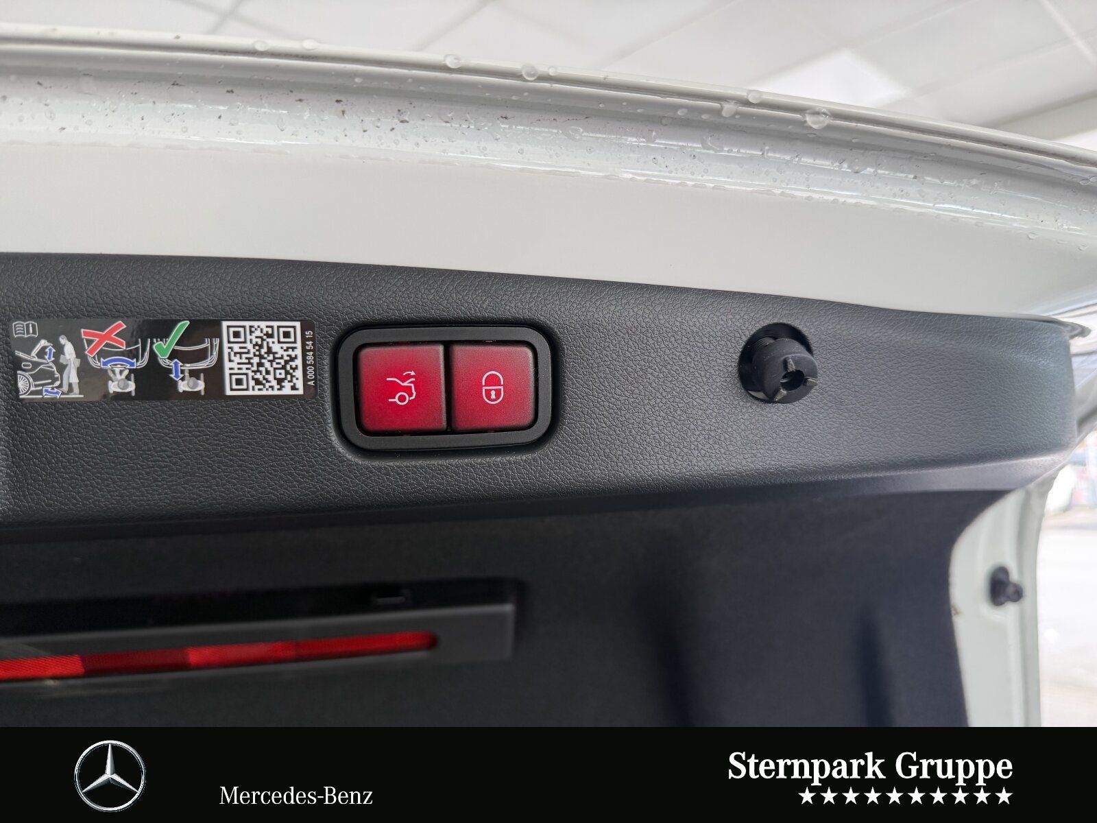 Mercedes-Benz E 300 e AMG+FAPA+HUD+DIGI+BUR+360+KEY+Winter+DC foto 25