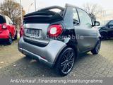 Smart ForTwo Cabrio Brabus 90Ps LEDER/JBL/NAVI/KAMERA - : Cabrio, Brabus