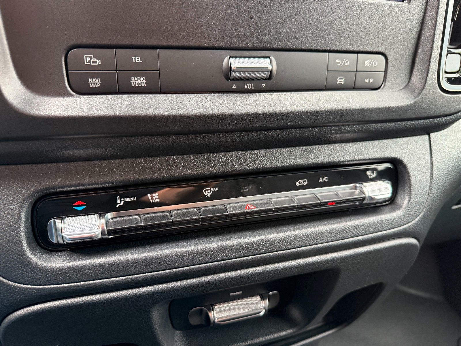 Fahrzeugabbildung Mercedes-Benz Vito 116 CDI 9G Klima Kamera SHZ