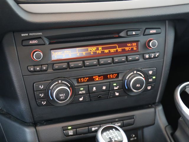 BMW X1 sDrive 20d XENON KLIMAAUTOMATIK PDC AHK