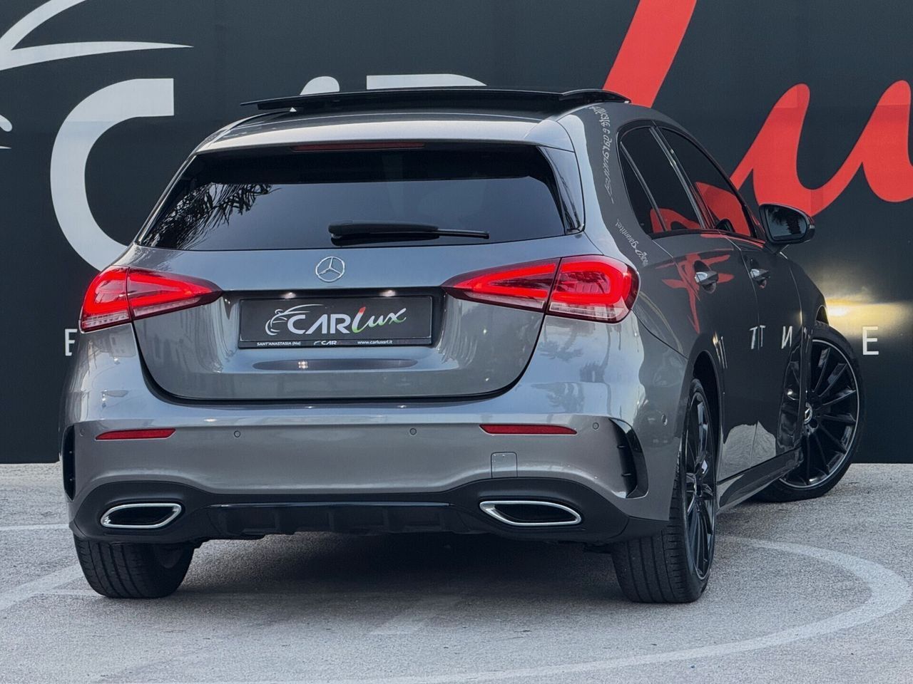 Mercedes-Benz A 180 d Premium AMG TETTO PACK LUC imagem 3