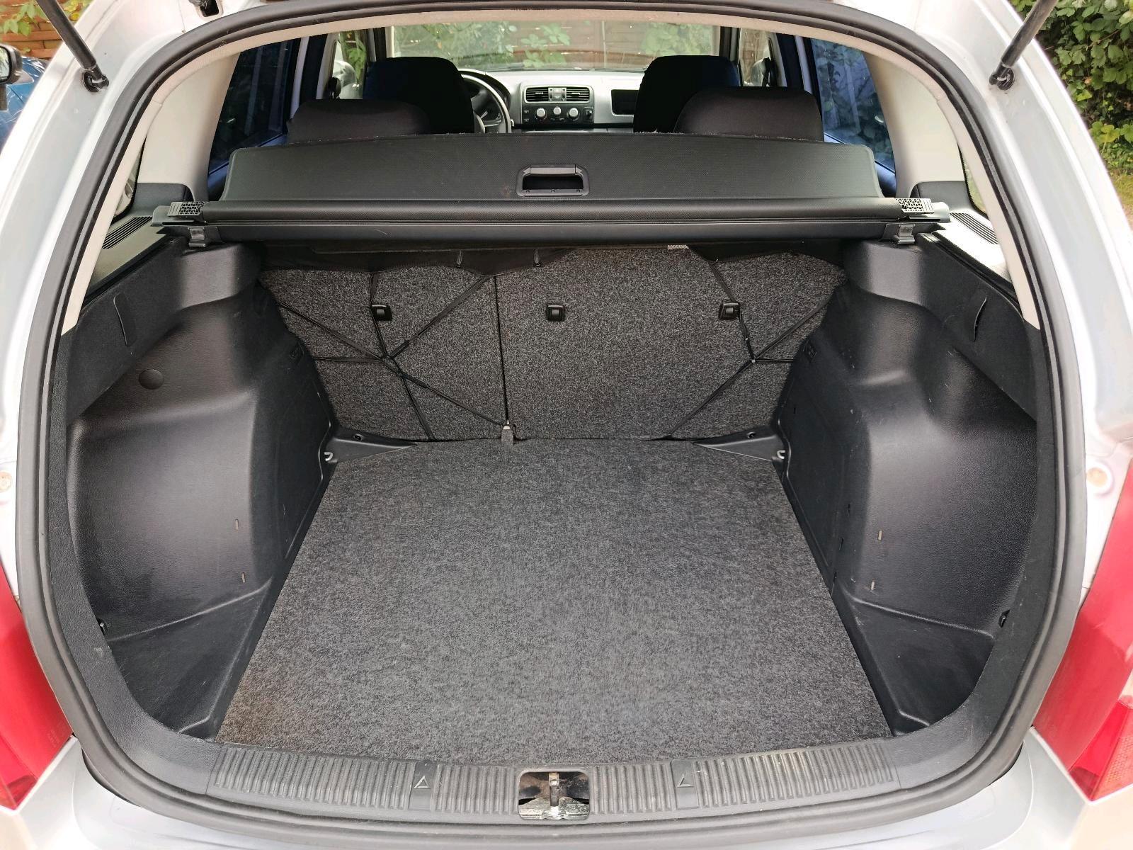 Skoda Fabia 2010 — engine 86 HP (63kW)