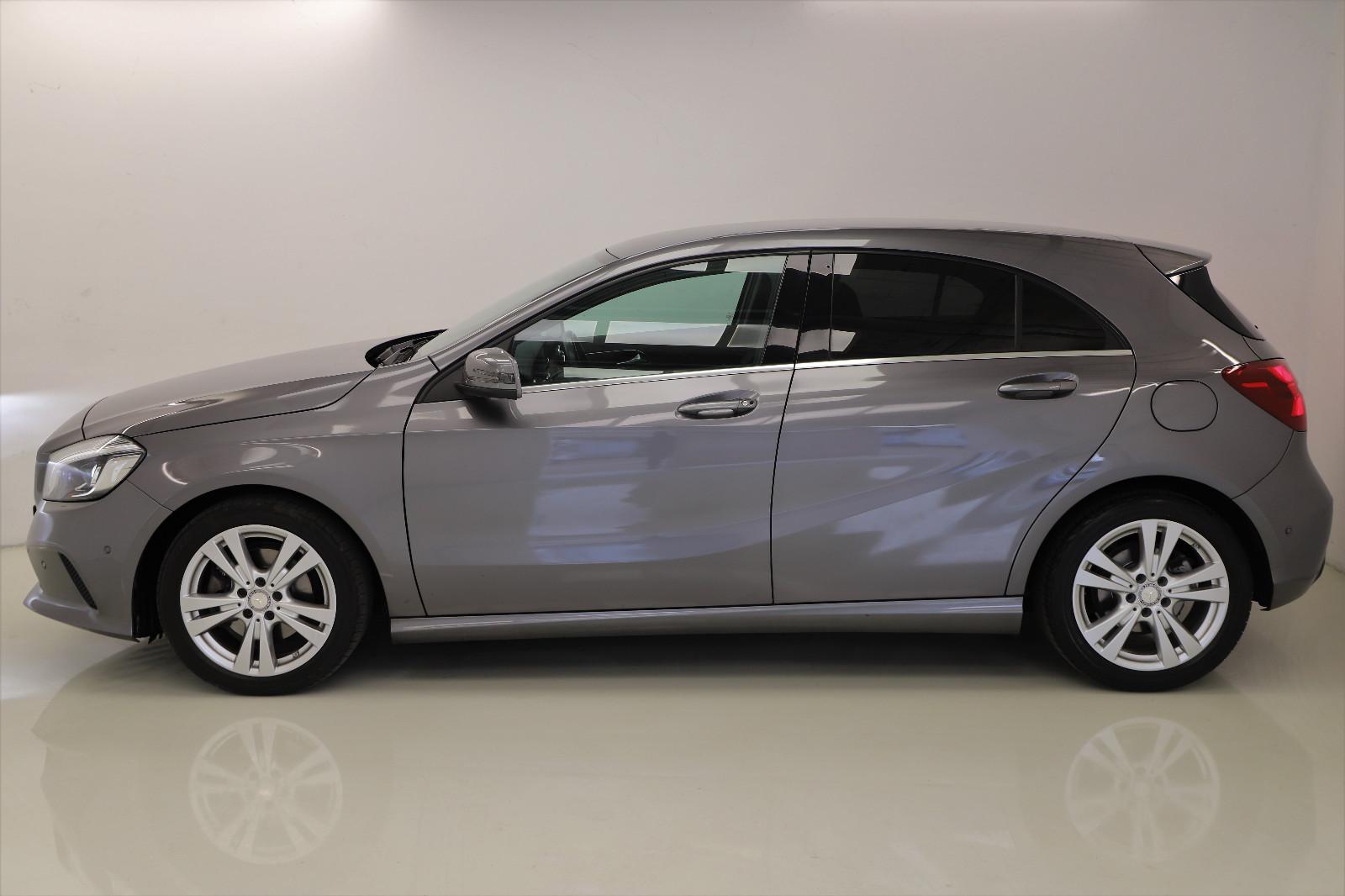 Mercedes-Benz A 200 156PS 7G Standheizung Memory H&K 1. Hand