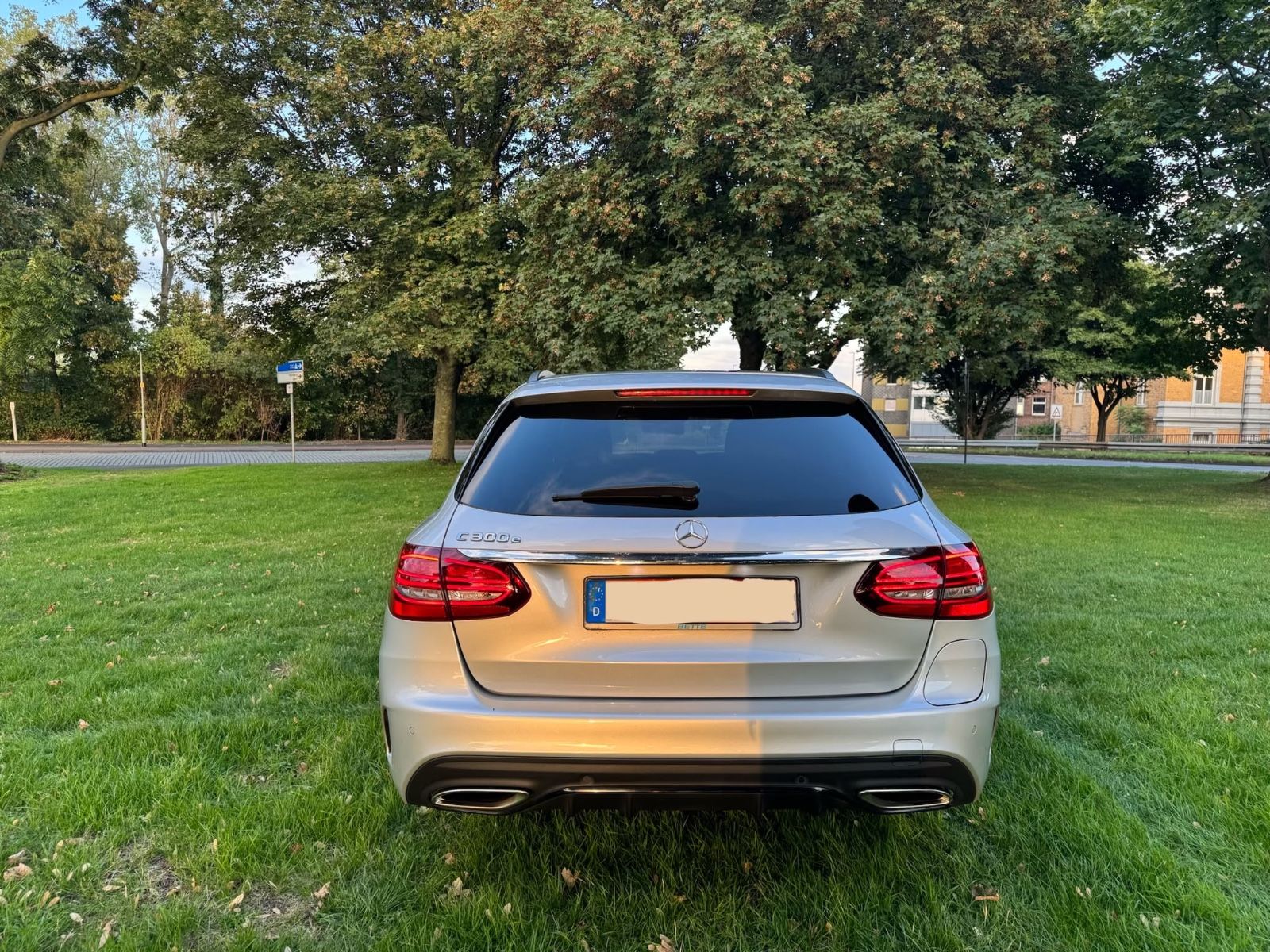 Mercedes-Benz C 300 C T-Modell C 300 e AMG-Line 9G LEDER imagem 3