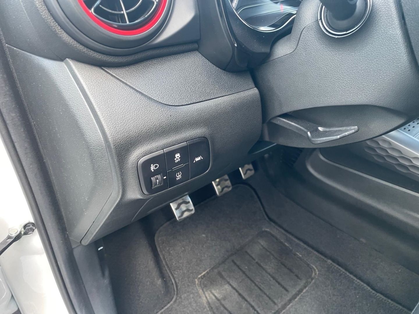 Fahrzeugabbildung Hyundai i10 1.0 Turbo N Line Allwetter Navi Sitzheizung