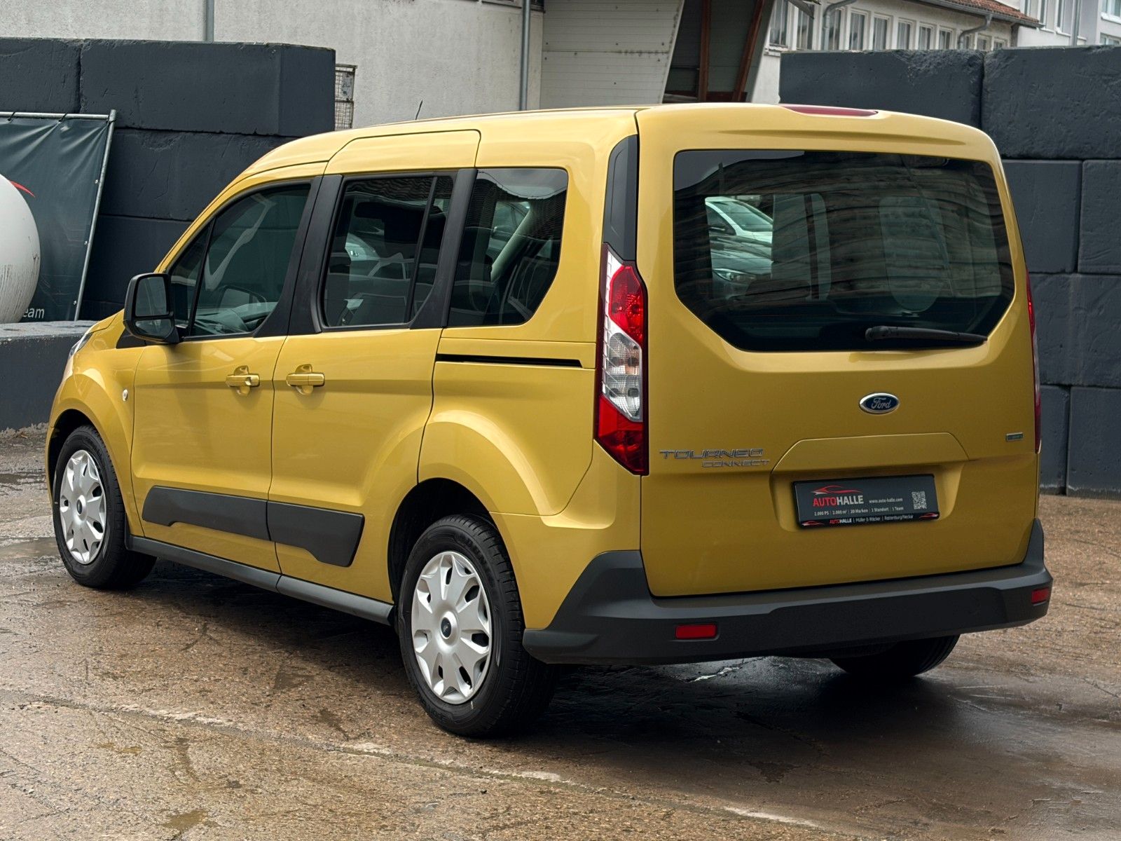 Fahrzeugabbildung Ford Tourneo Connect 1.0 EB Trend Klima Zahnr. neu