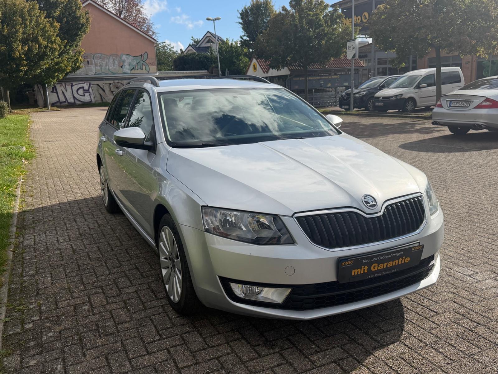 Skoda Octavia 2013 — фото 7