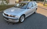 BMW 320i E46 Touring Ahk Xenon - BMW 320 aus 2000: Kombi, 320i