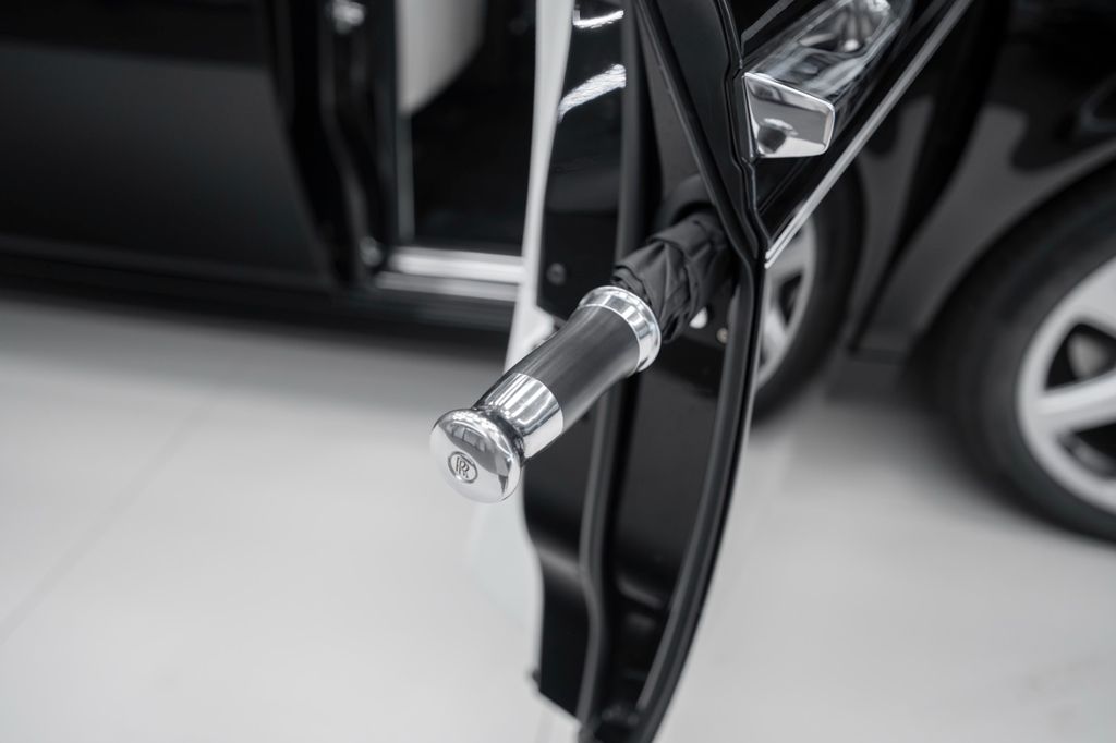 Phantom BLACK/WHITE STARLIGHT TABLES - Bild 30