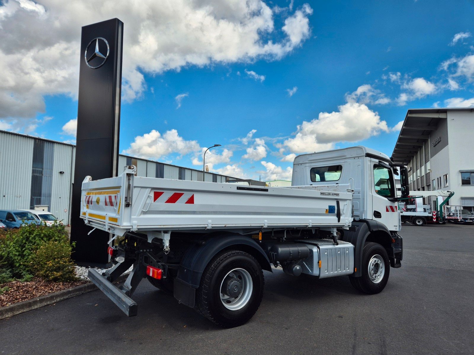 Fahrzeugabbildung Mercedes-Benz Arocs 1935 K 4x2 Meiller AHK Navi PPC Klima