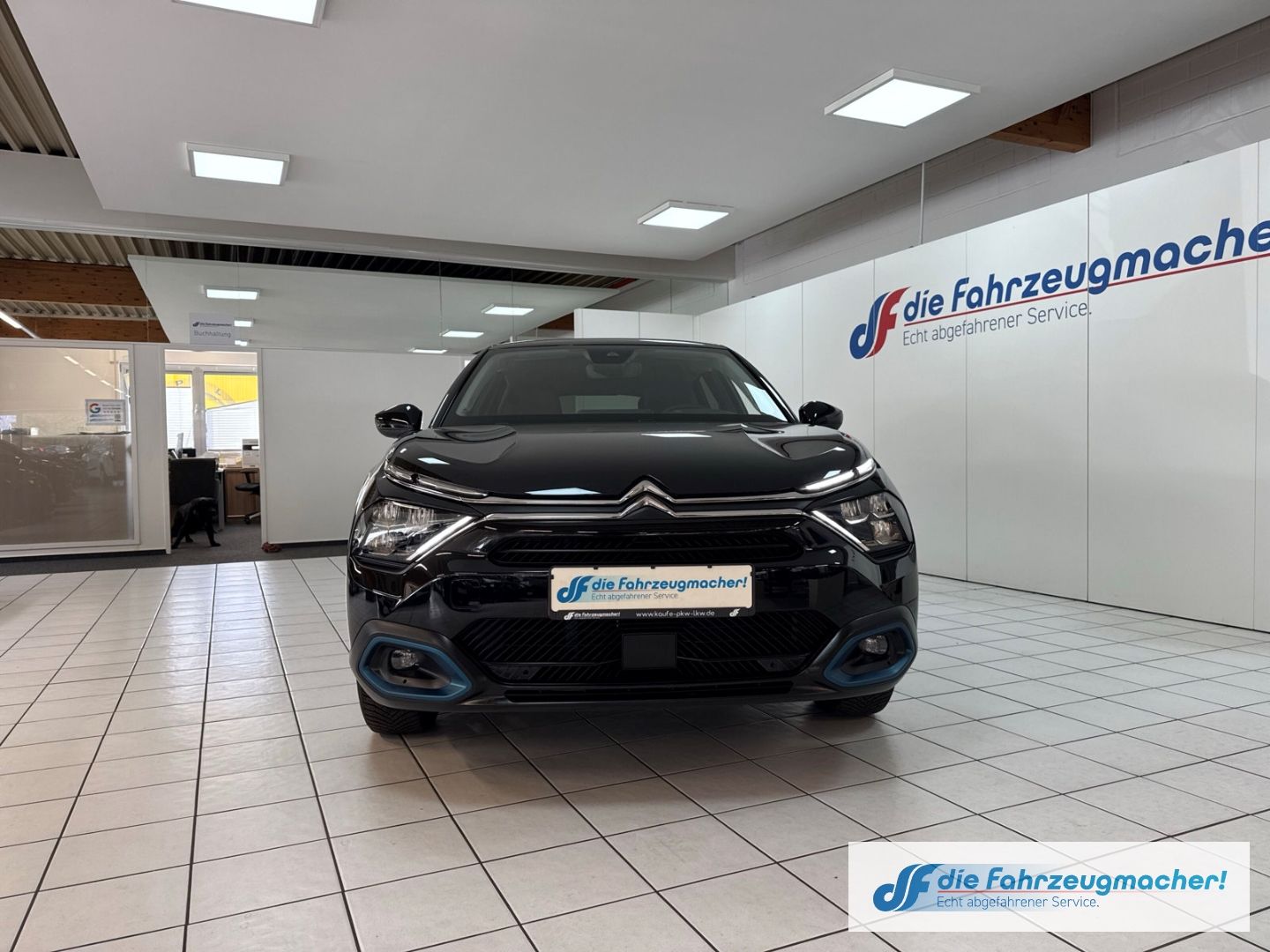 Fahrzeugabbildung Citroën C4 E- Shine HUD Navi 360 Kamera LED Apple CarPla