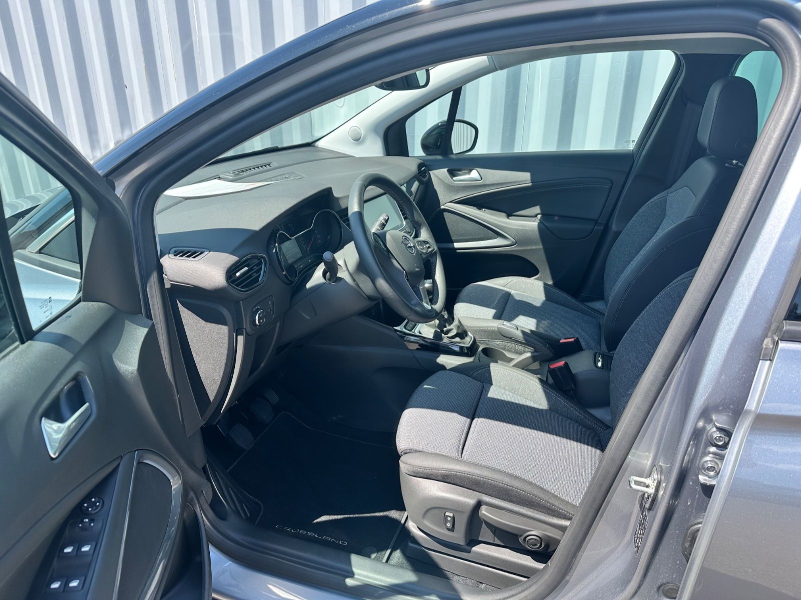 Fahrzeugabbildung Opel Crossland Elegance Navi*Kamera*Sitzh.