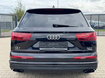Audi Q7 - 6
