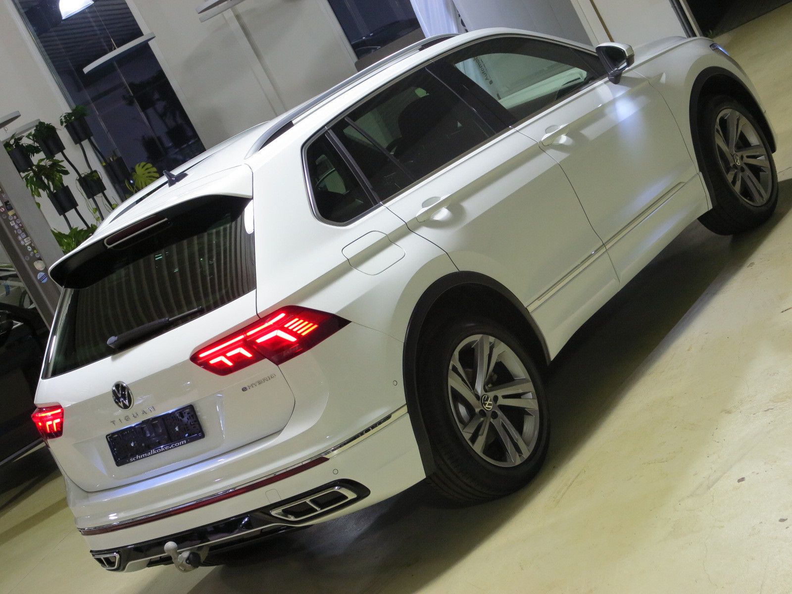 Volkswagen Tiguan 1.4 eHybrid OPF DSG 93% R-Line AHK NavACC foto 4