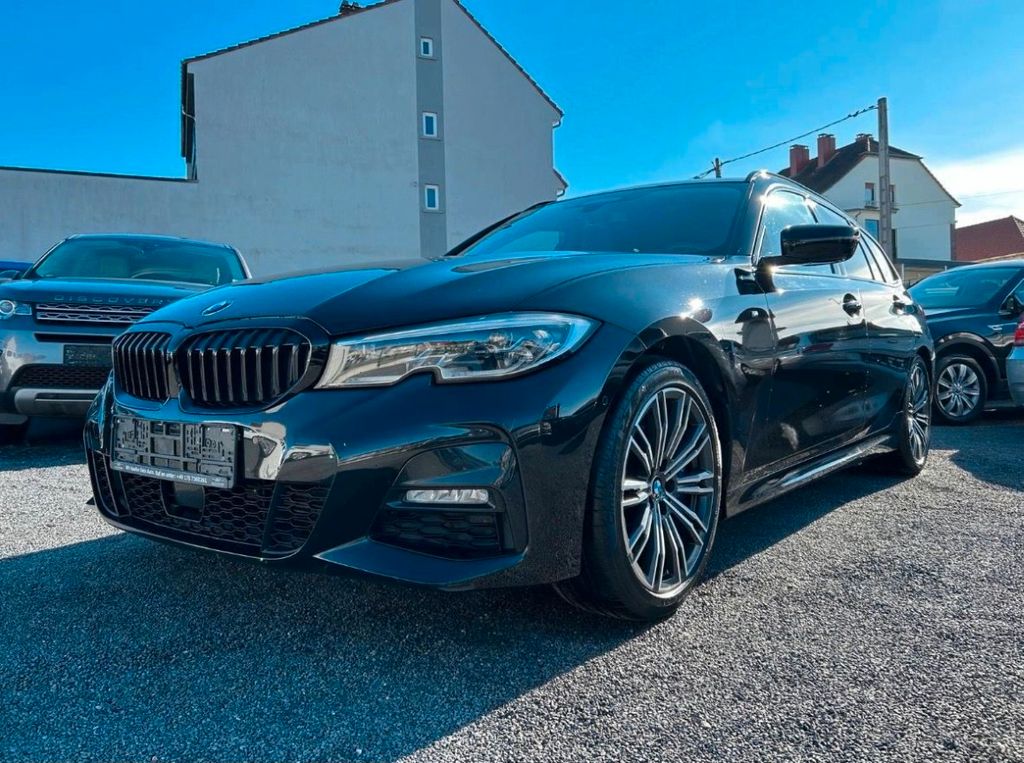 Image of BMW 330