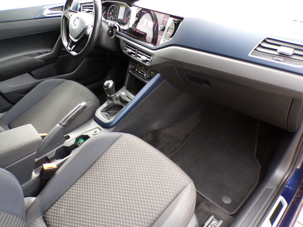 Fahrzeugabbildung Volkswagen Polo 1.0 TSI United United *Navi*SHZ*Rückfahrkam