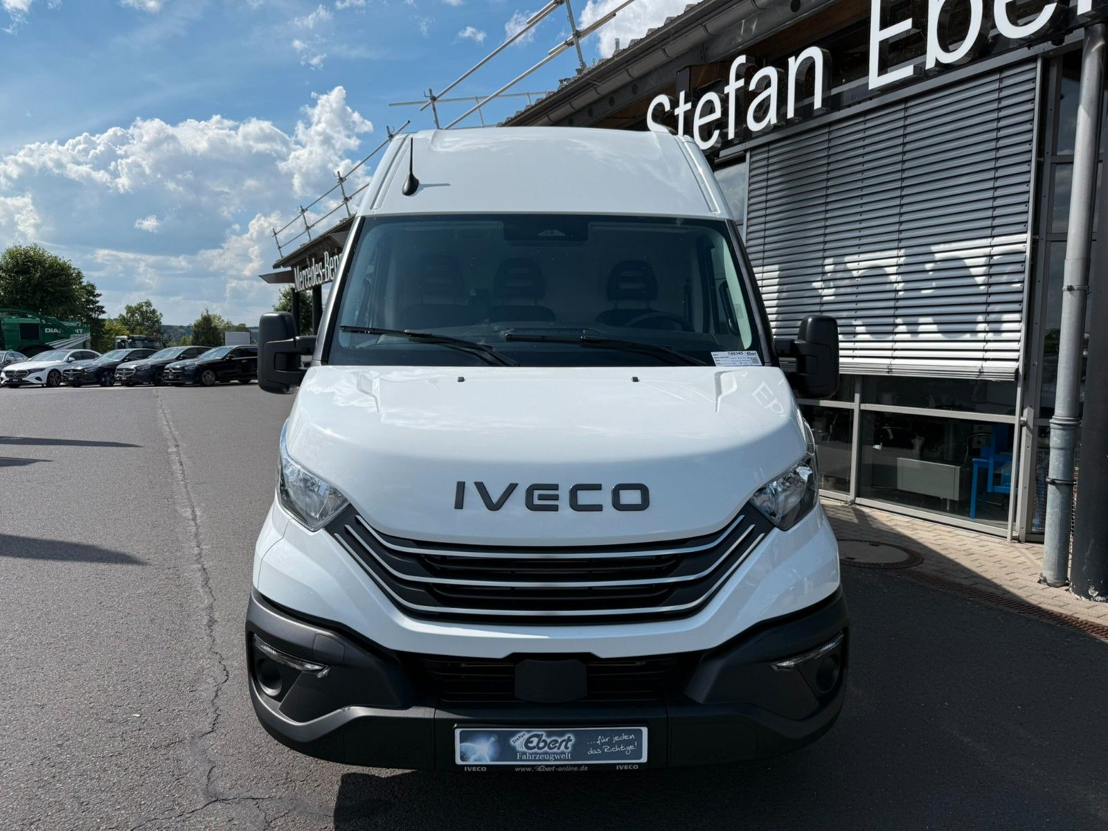 Fahrzeugabbildung Iveco Daily 35S16H3.0A8 V Y ASC-Ausbau Kastenwagen