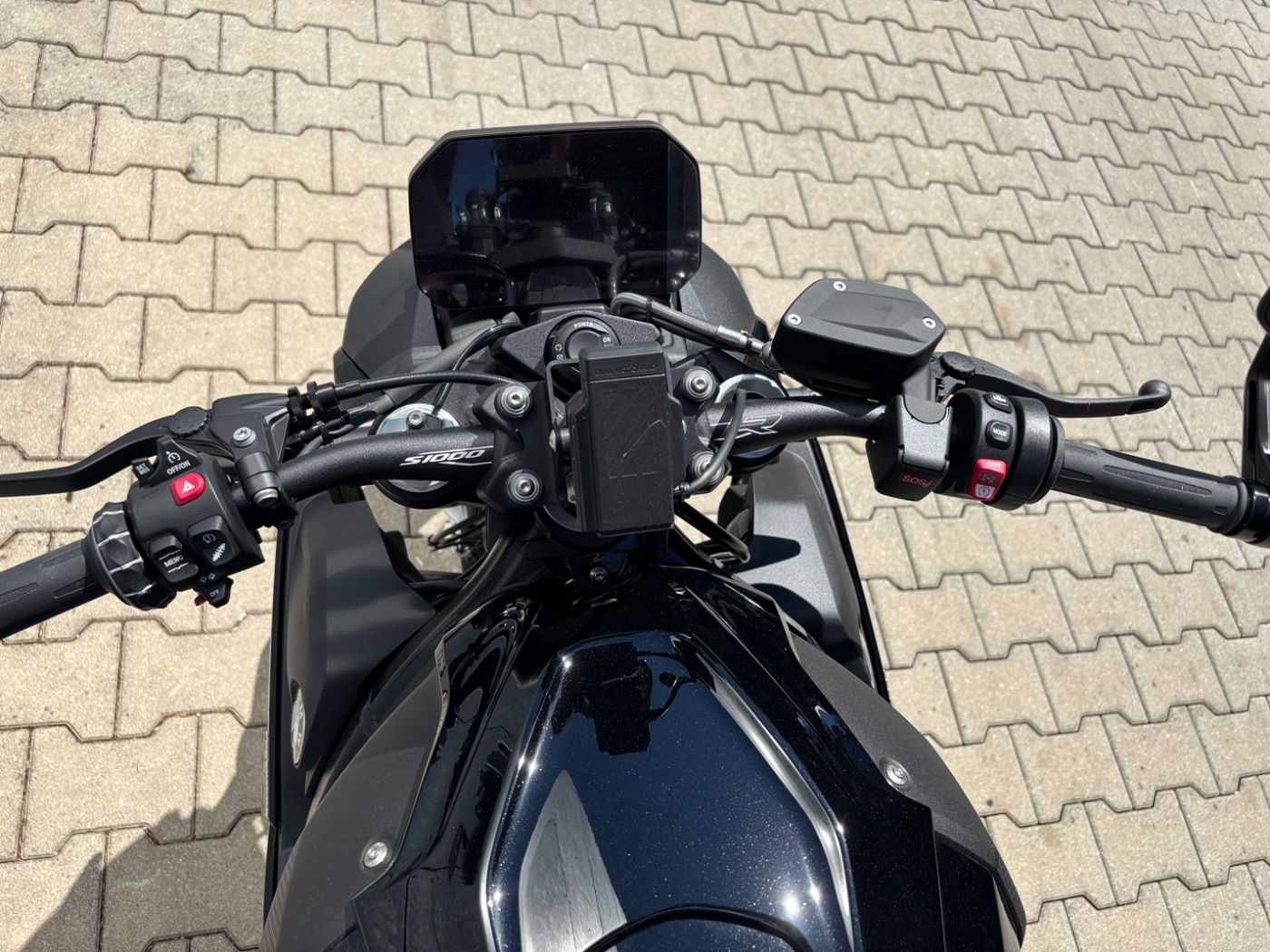 Fahrzeugabbildung BMW S 1000 R 2 Pakete