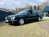 Mercedes-Benz E 430 T AVANTGARDE*1.Hd*BRD Fzg*Voll*Navi*BOSE* - Mercedes-Benz E 430 mit Benzin-Antrieb