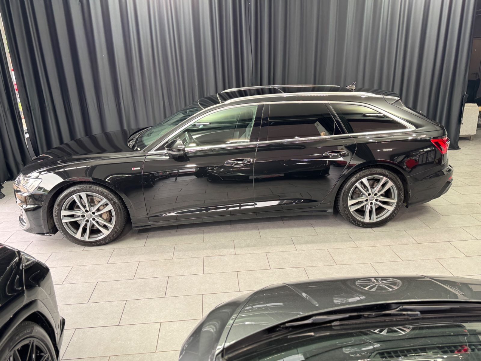 Fahrzeugabbildung Audi A6 Avant 50 TDI quattro sport|S-LINE|PANO|MATRIX