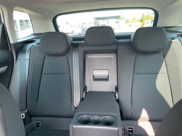 Skoda Karoq 1.0 TSI Tour *2xPDC*AHK*CAM*MATRIX*SHZ*TEL