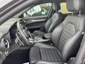Alfa-Romeo Stelvio - 8