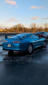 Toyota Supra 3.0i manual - Toyota Supra mit Benzin-Antrieb: Coupe, 3.0