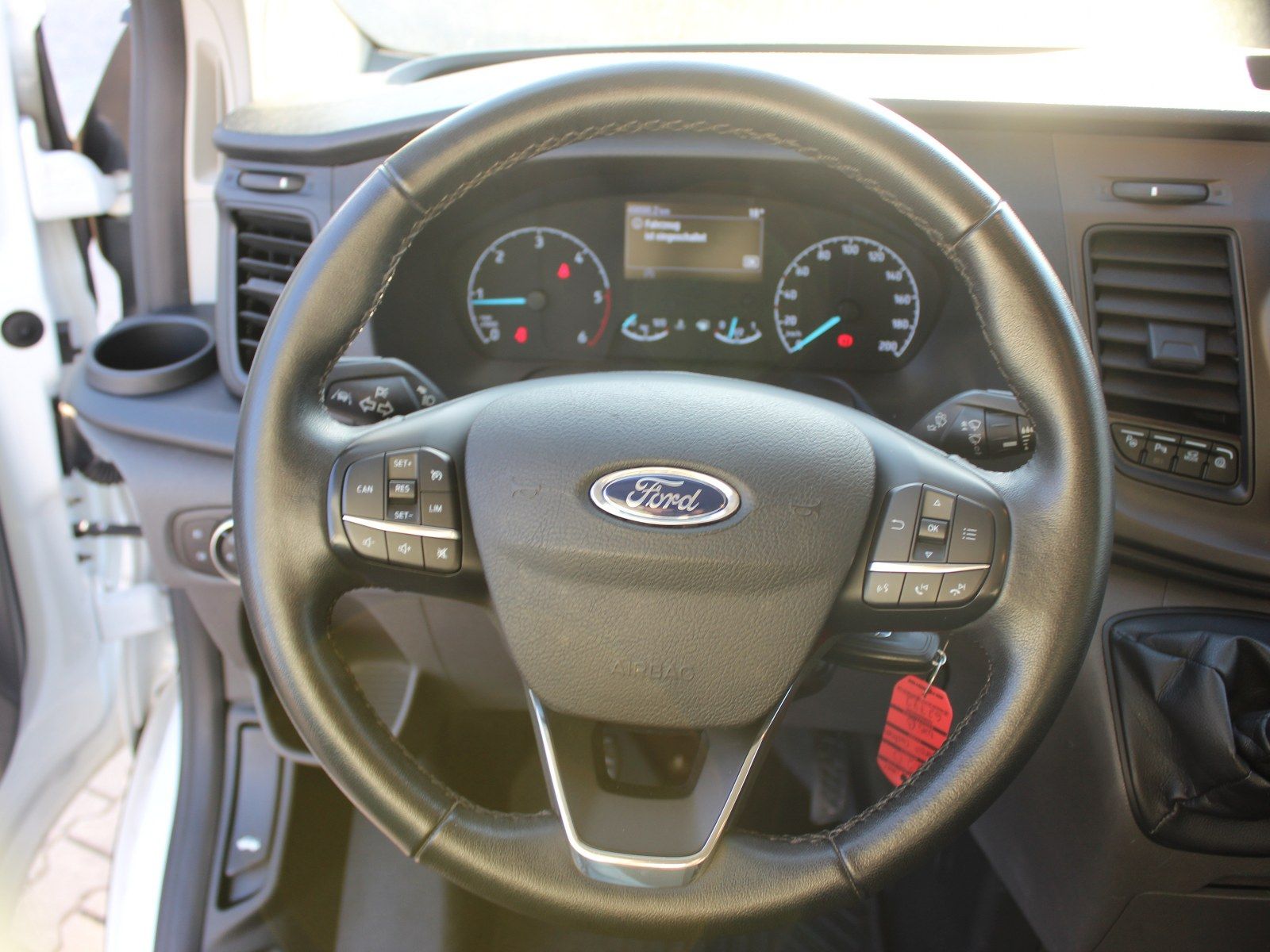 Fahrzeugabbildung Ford Transit Custom 340 L1 Trend Service-Line