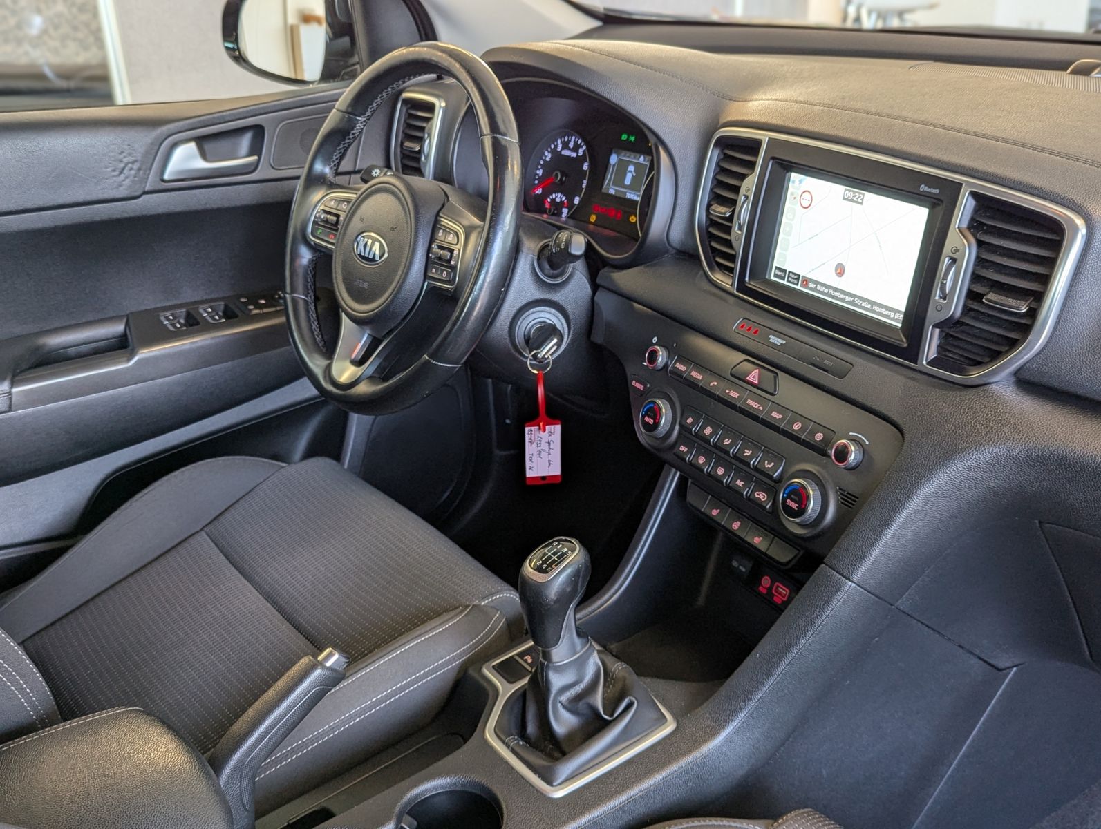 KIA Sportage 1,6 GDI Vision Komfort-Paket Kamera AHK - Image 11