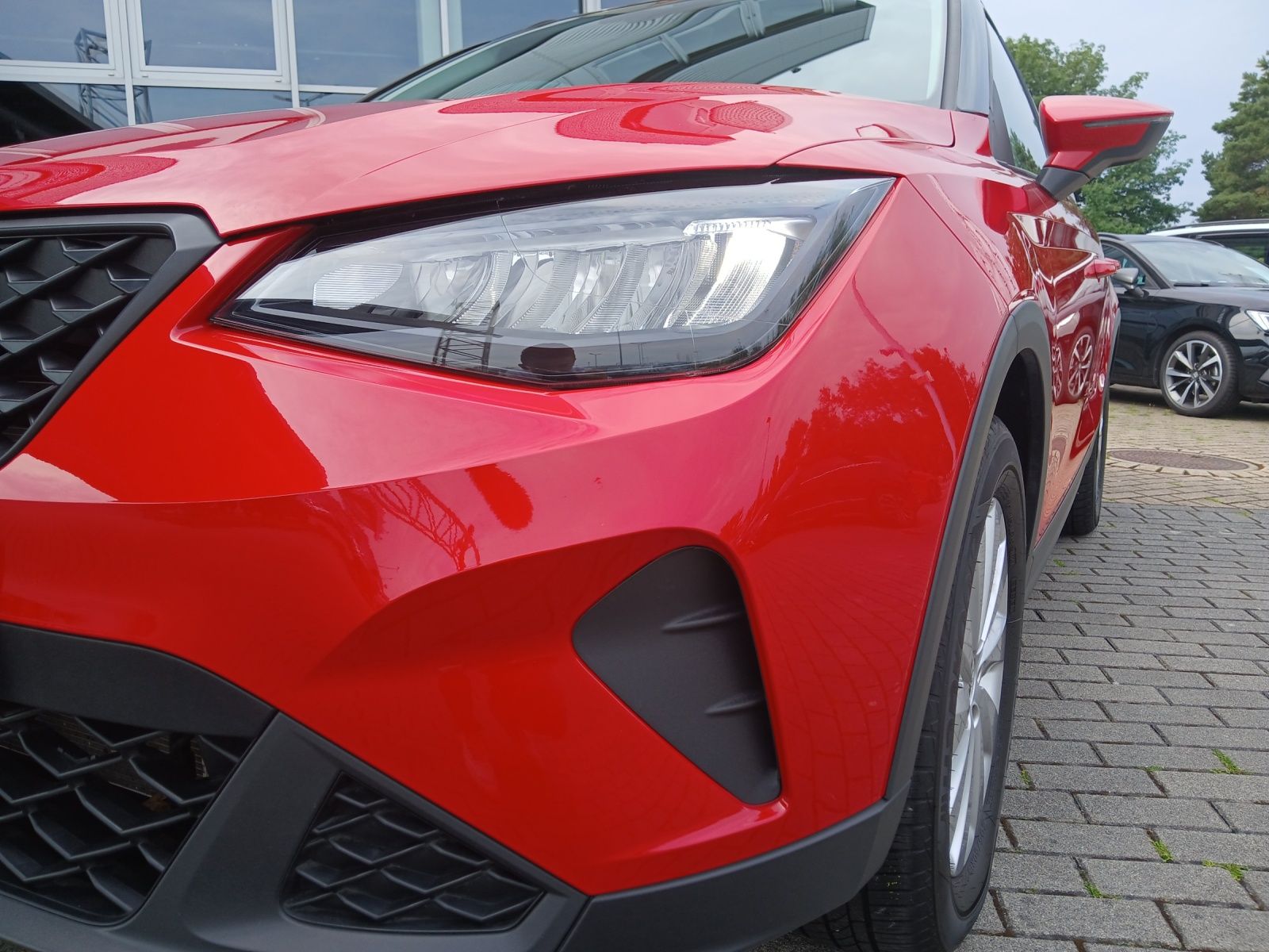 Fahrzeugabbildung SEAT Arona TSI Style DSG LED GRA PDC SH LM