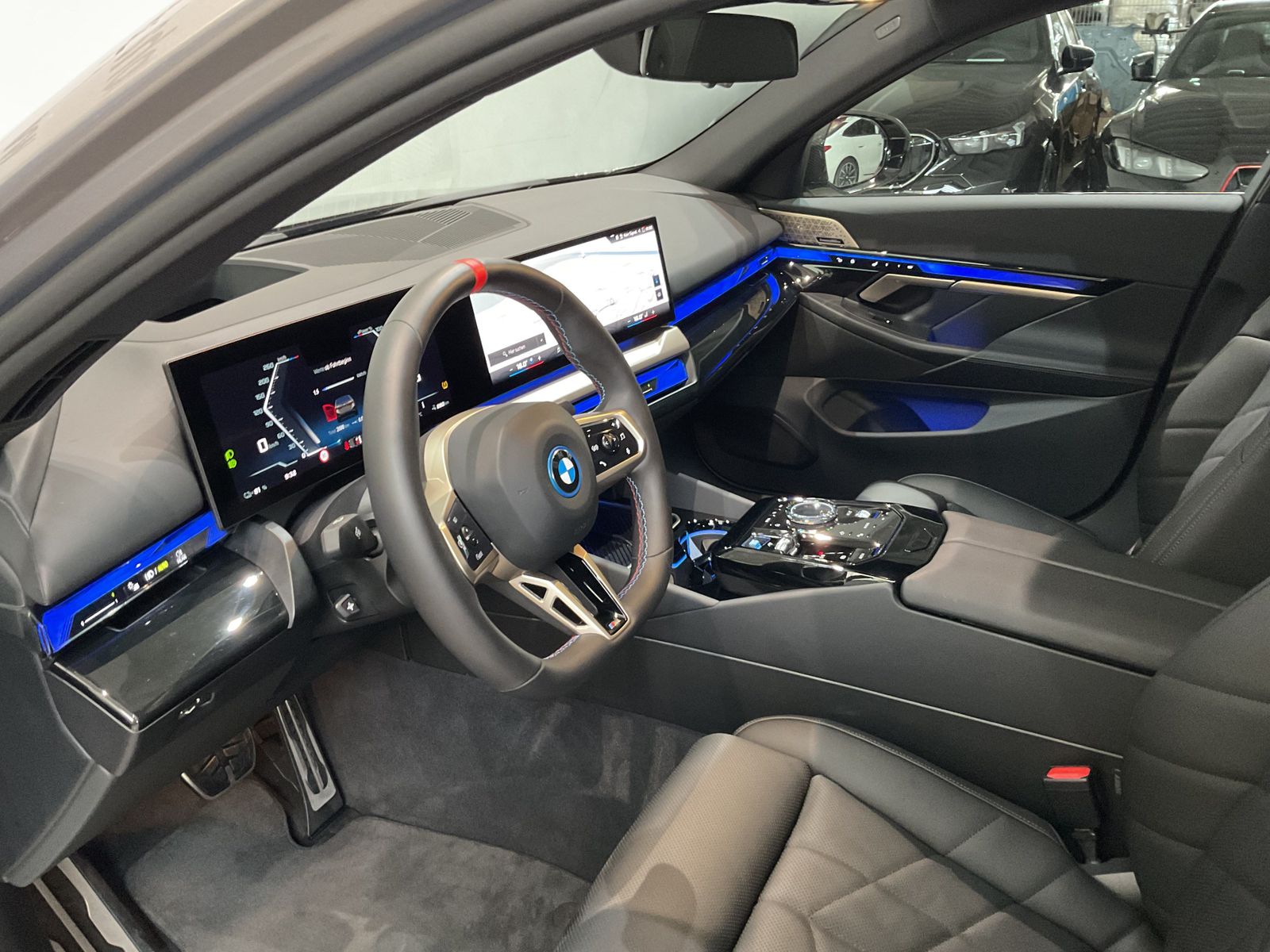 Fahrzeugabbildung BMW i5 M60 xDrive M Sportpaket pro, Sitzbelüftung vo