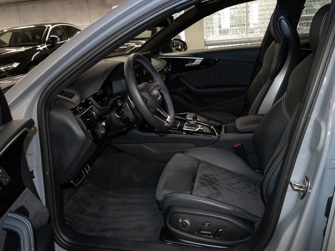 Audi RS4 Avant 2.9 TFSI quattro HeadUp Matrix AHK 20' foto 22
