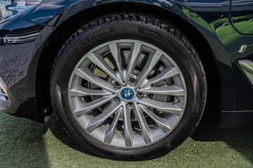 Fahrzeugabbildung BMW 530 e Luxury Line |LEDER|PDC|LED|NAVI|SHZ